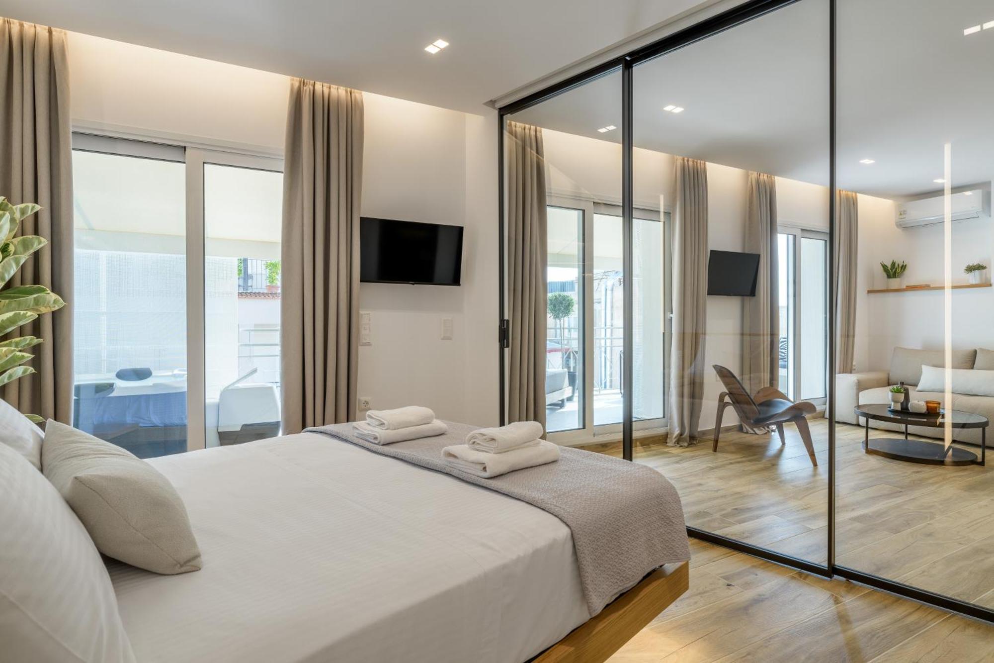 Central Sunny Loft With Plunge Pool Афіни Екстер'єр фото